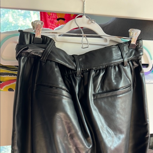 LOFT Black Straight Leg Pants Sleek Design - Picture 3 of 4